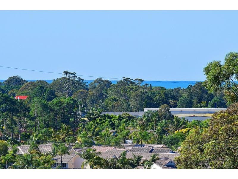 17 Larentia Street, Currumbin Waters QLD 4223