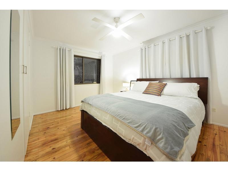 17 Larentia Street, Currumbin Waters QLD 4223