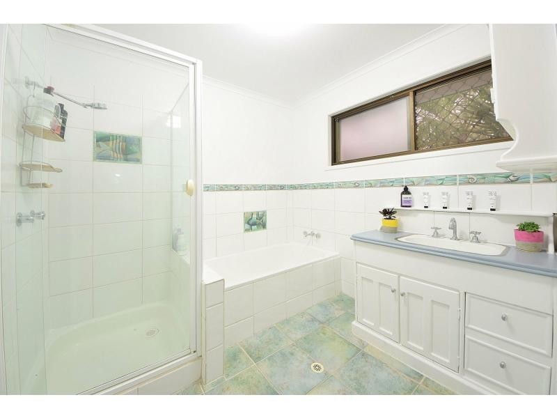 17 Larentia Street, Currumbin Waters QLD 4223