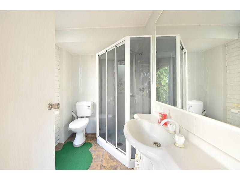 17 Larentia Street, Currumbin Waters QLD 4223