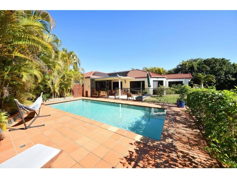 41 Coronet Crescent, Burleigh Waters QLD 4220