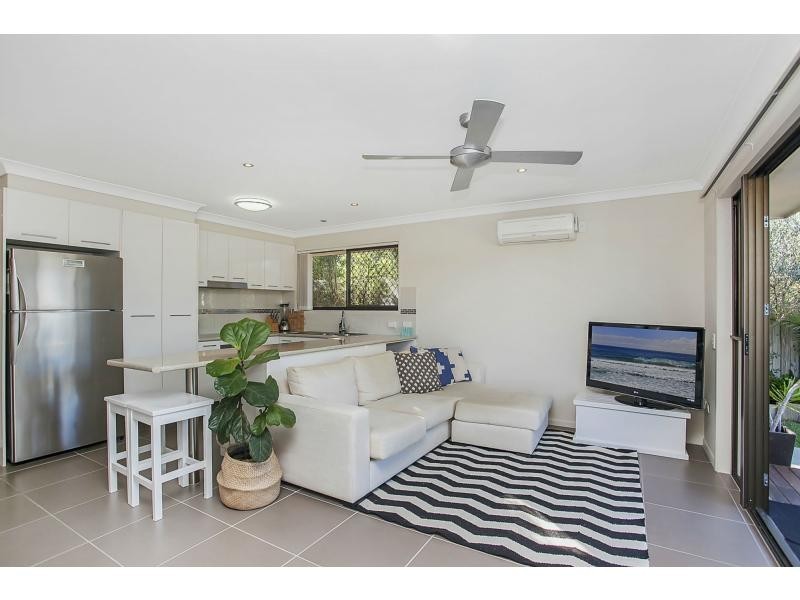 13a Macaw Avenue, Miami QLD 4220