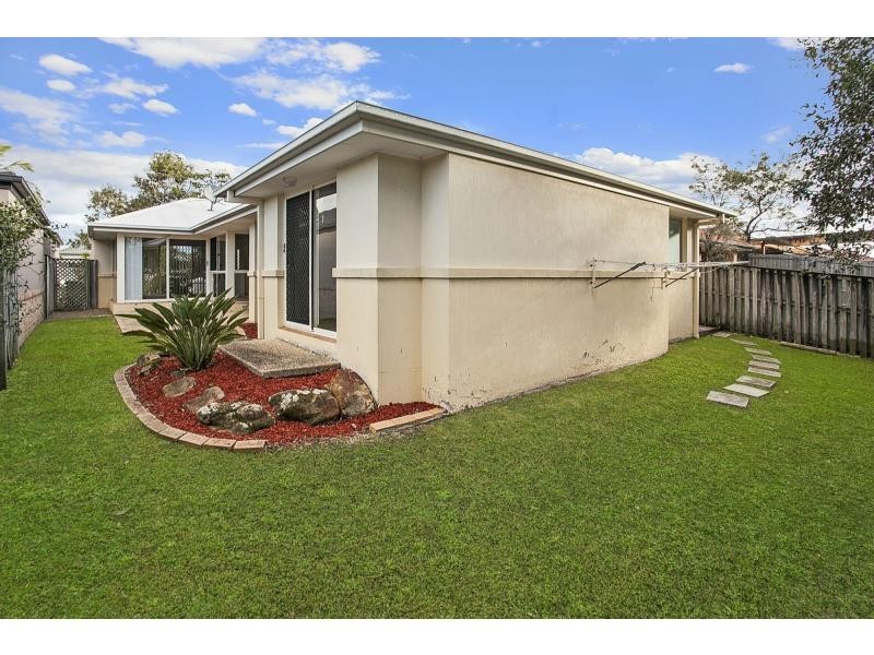 27 Rainbird Close, Burleigh Waters QLD 4220