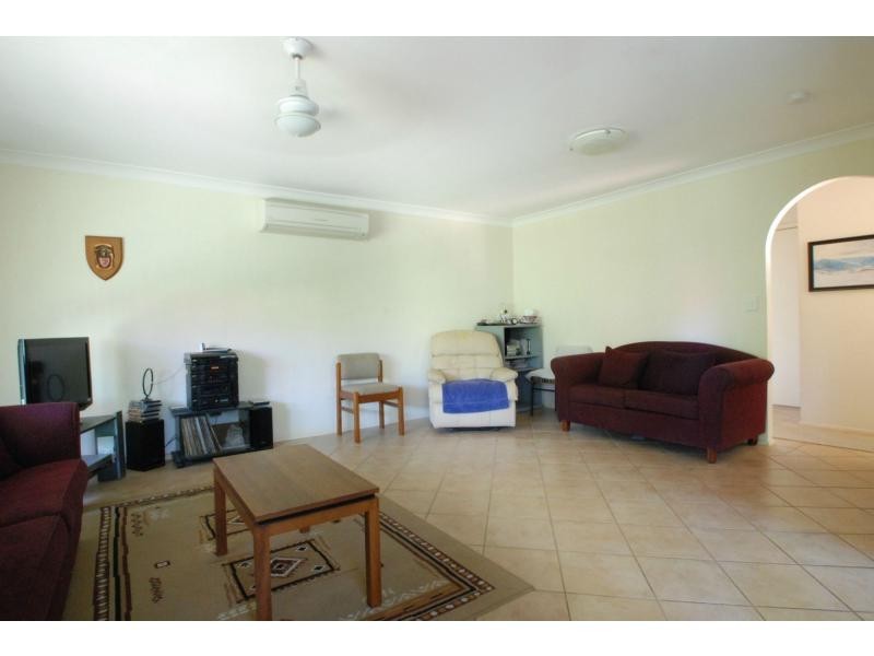 2/6 Shrike Court, Burleigh Waters QLD 4220