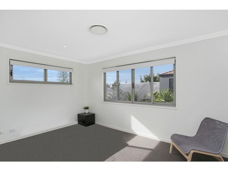 1/41 Dolphin Avenue, Mermaid Beach QLD 4218