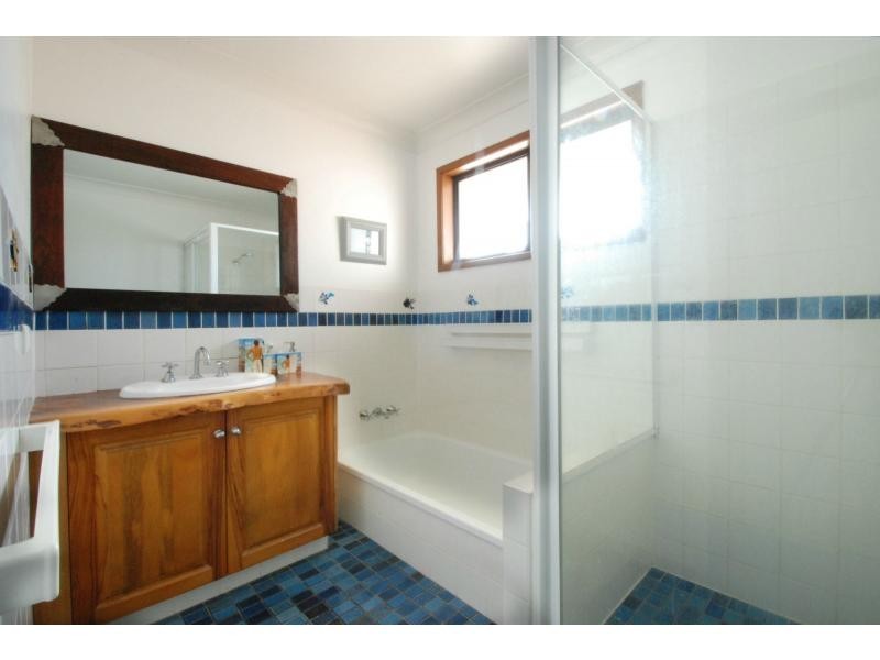 63 Bardon Avenue, Miami QLD 4220