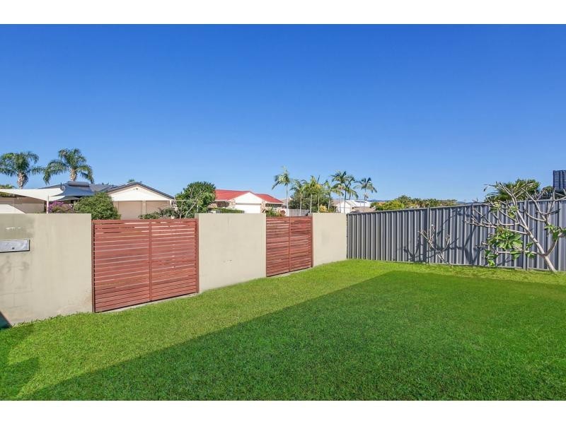 21 Auk Avenue, Burleigh Waters QLD 4220