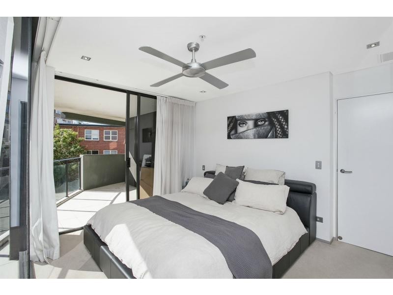 2025/2/14 The Esplanade, Burleigh Heads QLD 4220