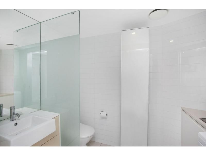 2025/2/14 The Esplanade, Burleigh Heads QLD 4220