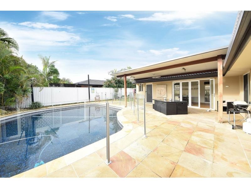 20 Bluejay Street, Burleigh Waters QLD 4220