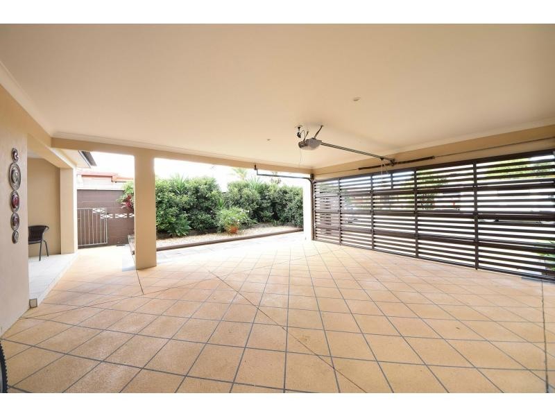 142 Nobby Parade, Miami QLD 4220