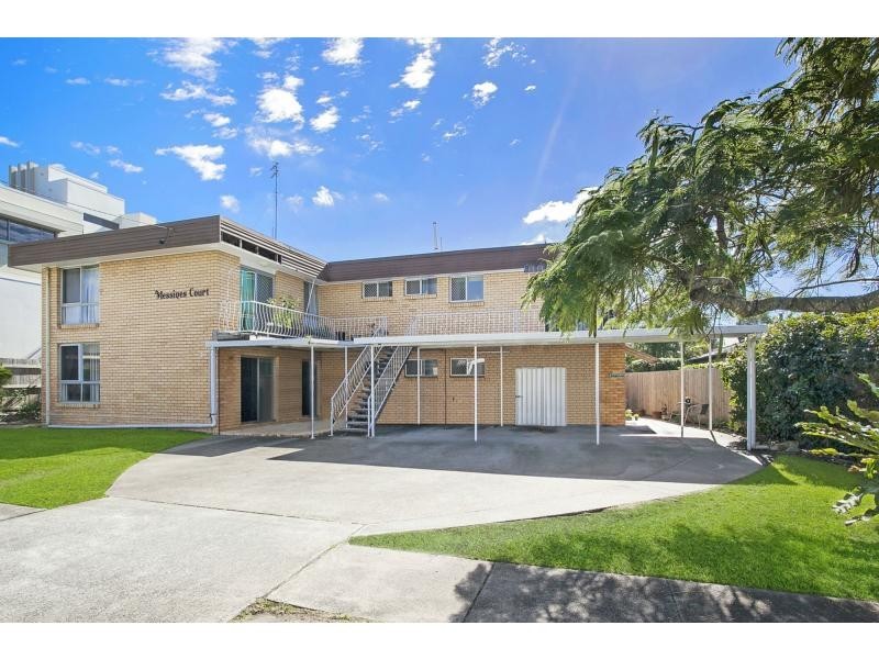 2/21 Messines Crescent, Miami QLD 4220