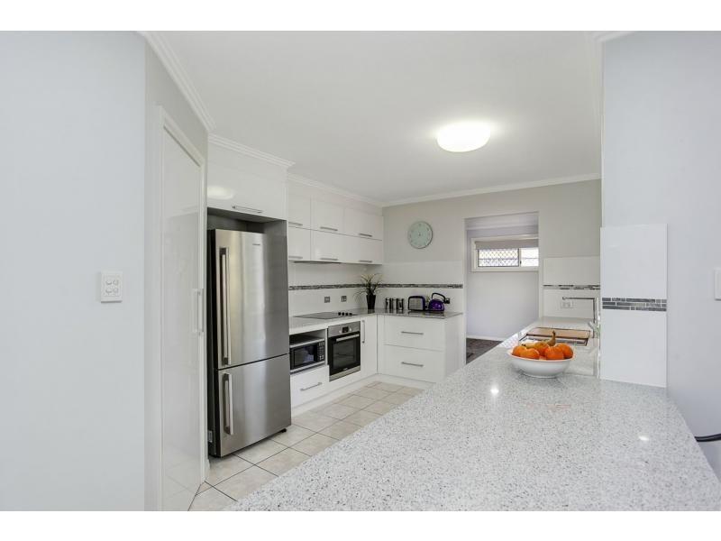 11 Gannet Street, Burleigh Waters QLD 4220