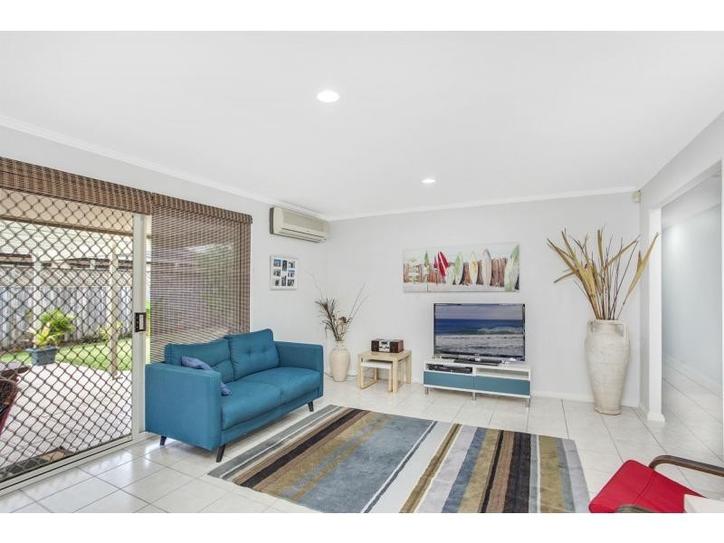 11 Gannet Street, Burleigh Waters QLD 4220
