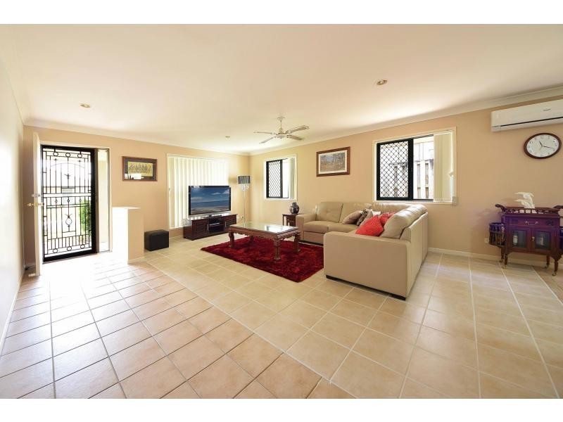 43 Seville Circuit, Burleigh Waters QLD 4220