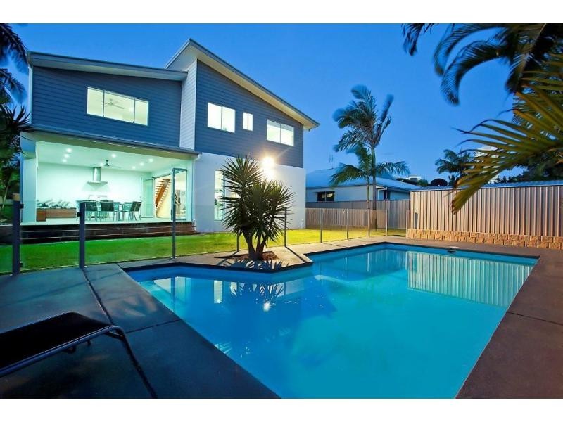 40 Banksia Broadway, Burleigh Waters QLD 4220