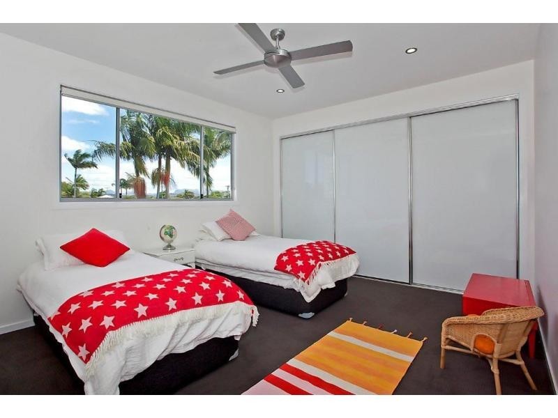 40 Banksia Broadway, Burleigh Waters QLD 4220