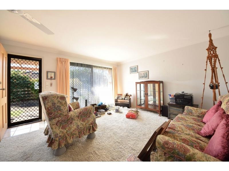 2/3 Wagtail Court, Burleigh Waters QLD 4220