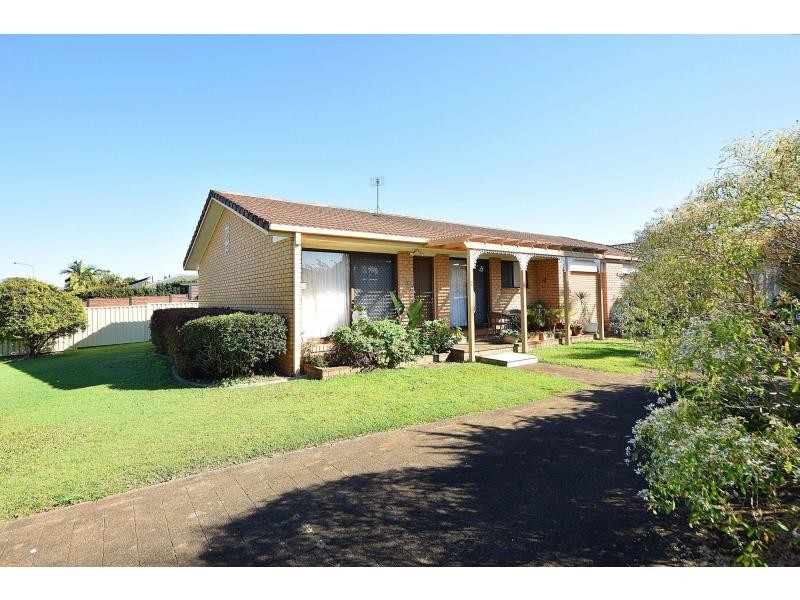 2/3 Wagtail Court, Burleigh Waters QLD 4220