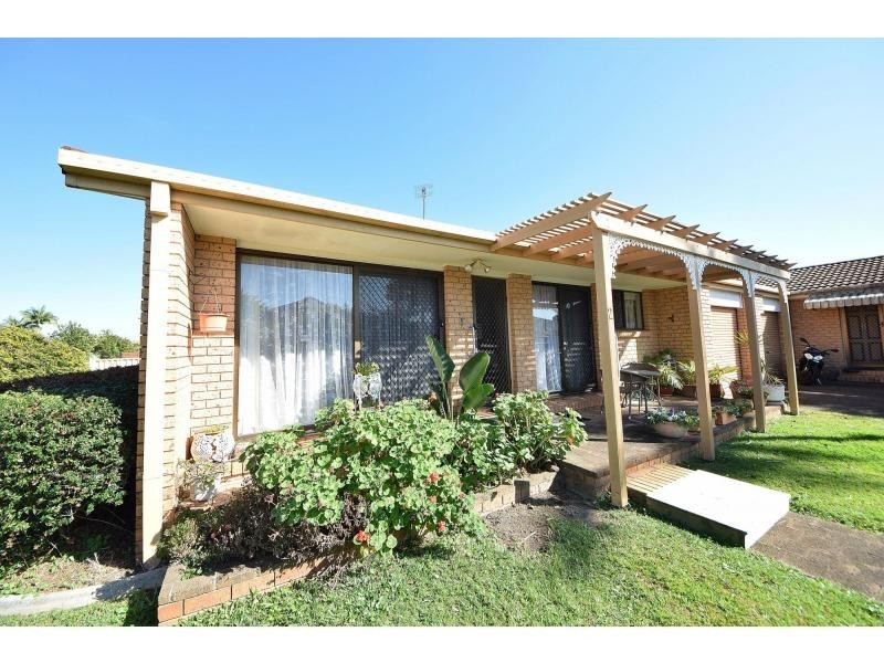2/3 Wagtail Court, Burleigh Waters QLD 4220
