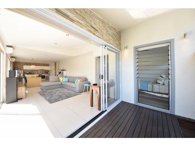 83 Sunshine Parade, Miami QLD 4220