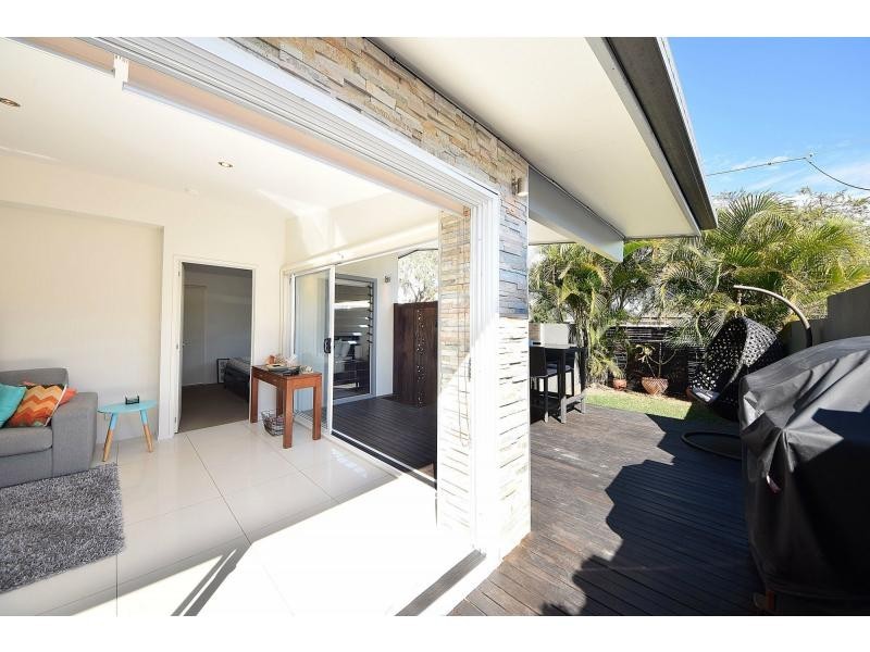 83 Sunshine Parade, Miami QLD 4220