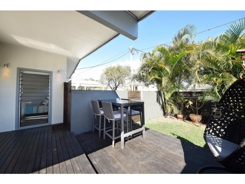 83 Sunshine Parade, Miami QLD 4220