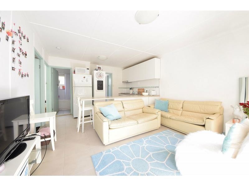 83 Sunshine Parade, Miami QLD 4220