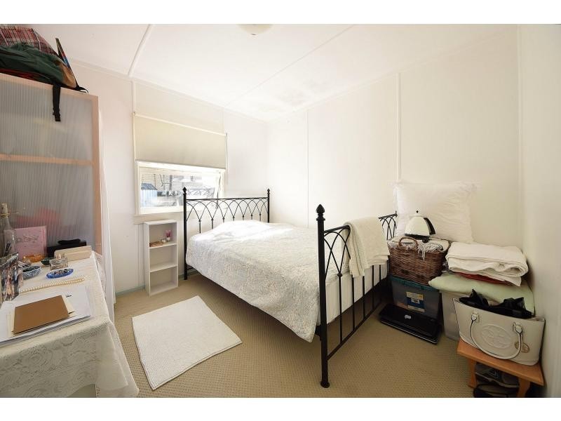83 Sunshine Parade, Miami QLD 4220