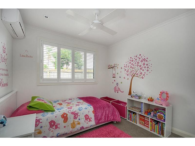 7 Frascati Street, Mermaid Waters QLD 4218