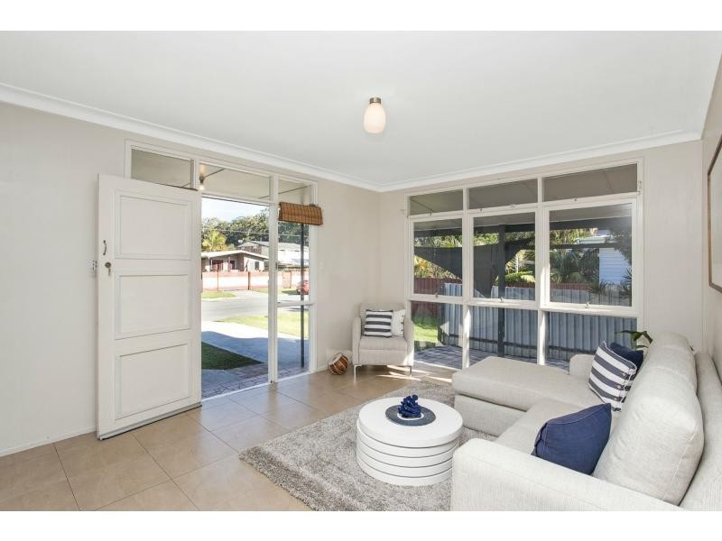 65 Manus Avenue, Palm Beach QLD 4221