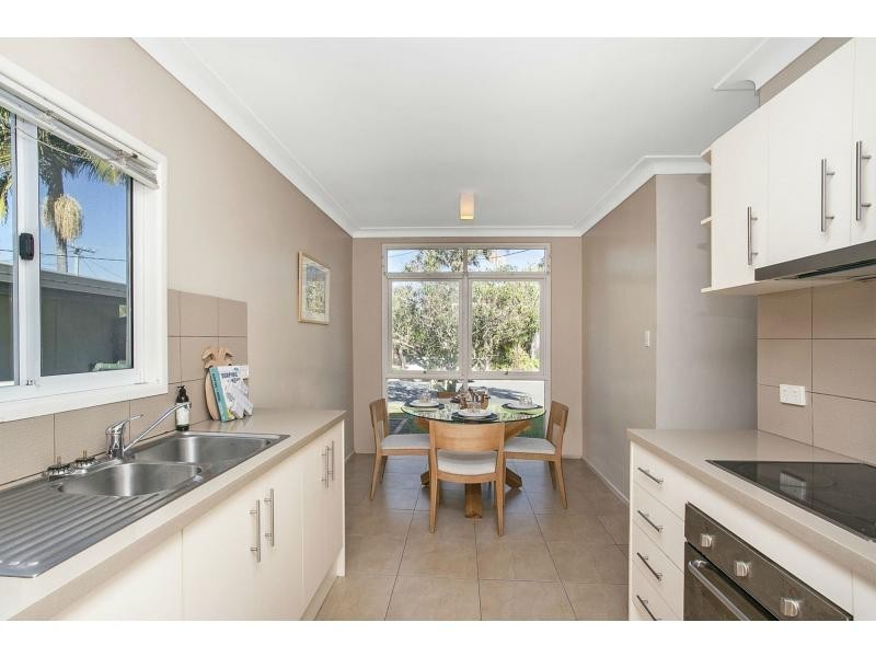 65 Manus Avenue, Palm Beach QLD 4221