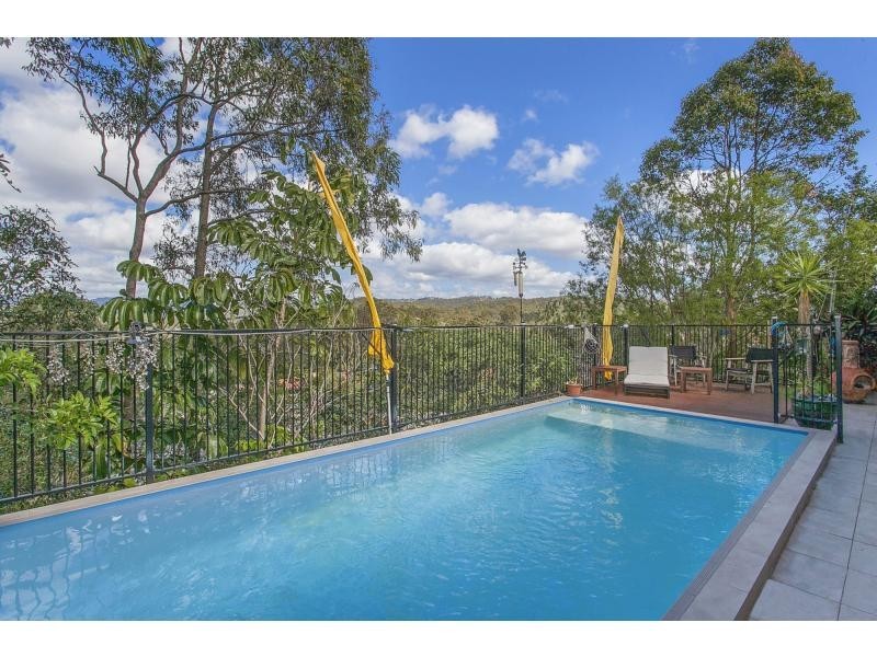 6 Orchna Street, Burleigh Heads QLD 4220