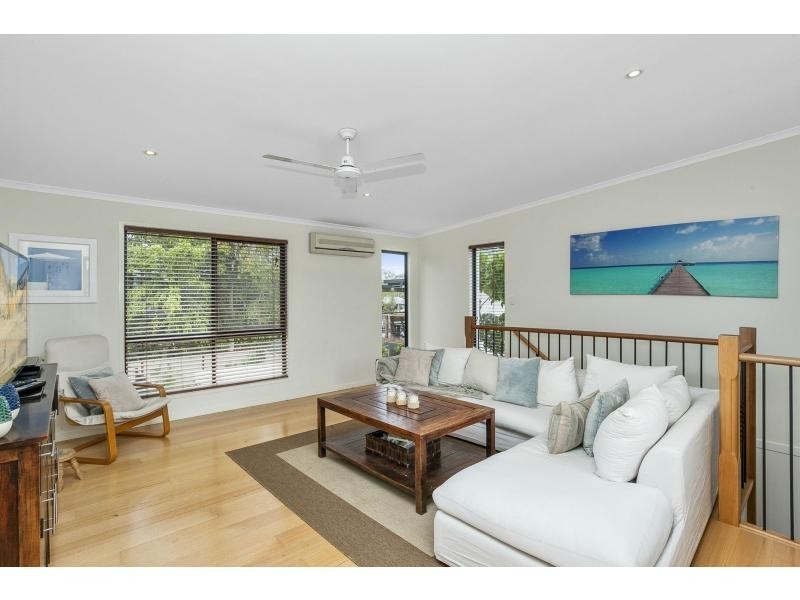 4 Seahawk Crescent, Burleigh Waters QLD 4220