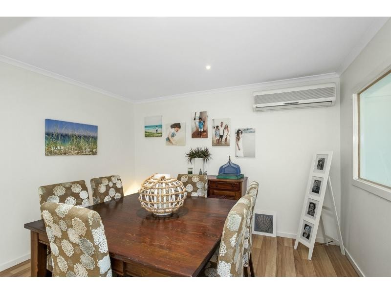 4 Seahawk Crescent, Burleigh Waters QLD 4220