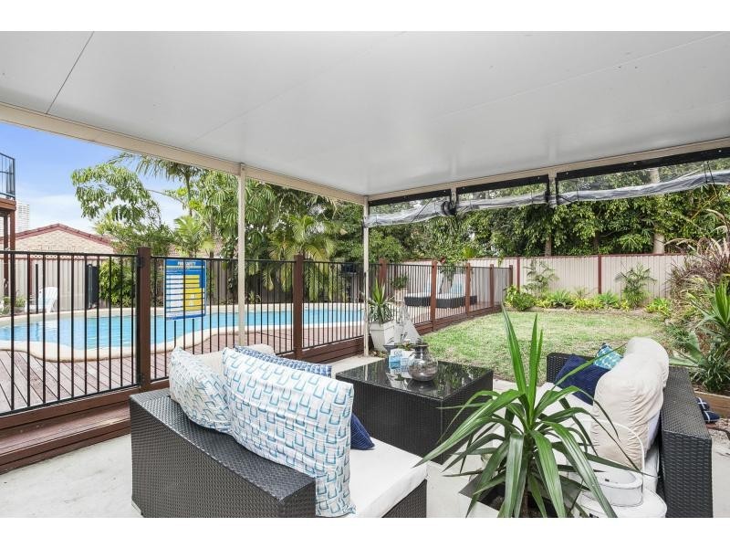 4 Seahawk Crescent, Burleigh Waters QLD 4220