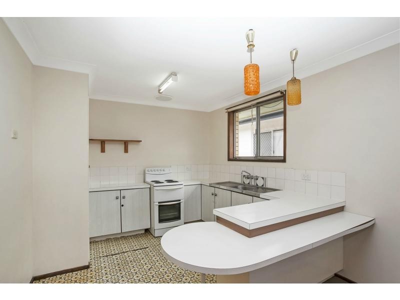 76 Chainey Avenue, Miami QLD 4220