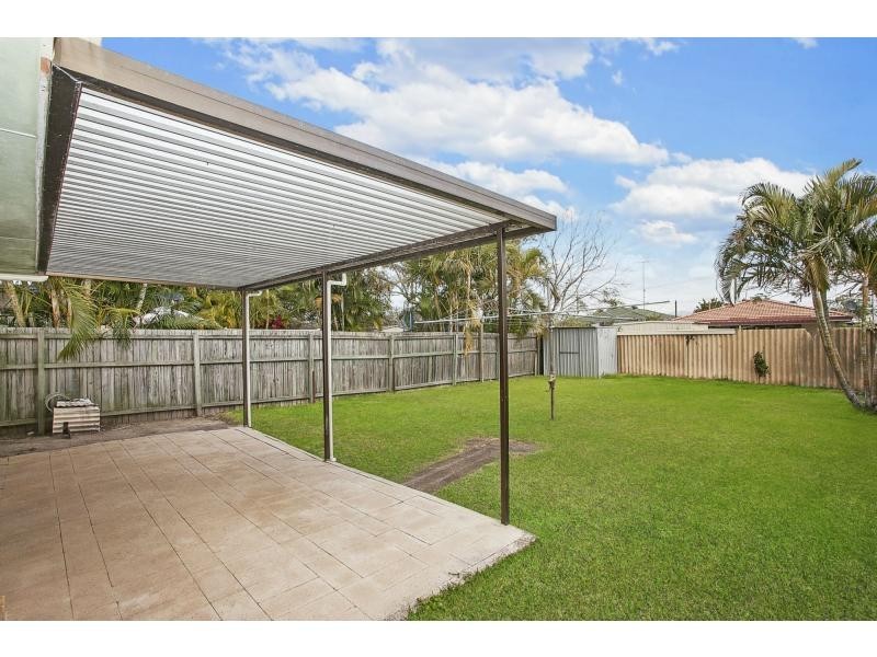 76 Chainey Avenue, Miami QLD 4220