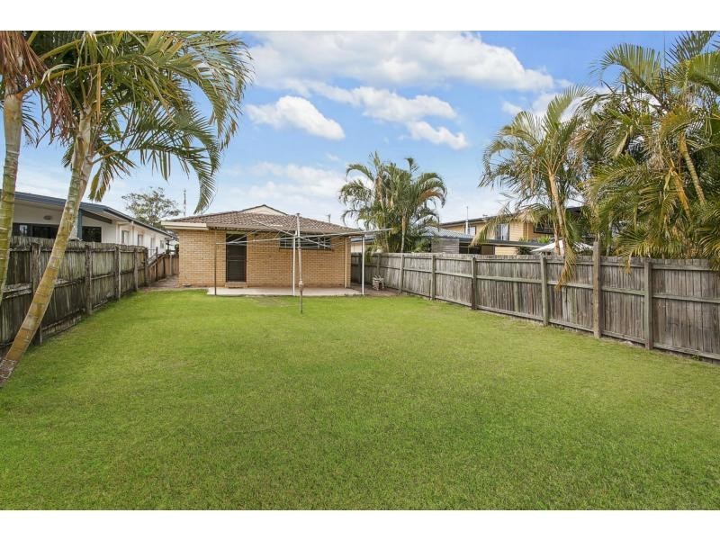 76 Chainey Avenue, Miami QLD 4220