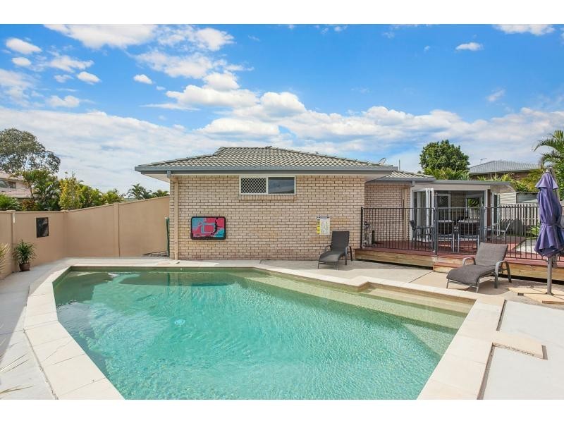43 Galeen Drive, Burleigh Waters QLD 4220