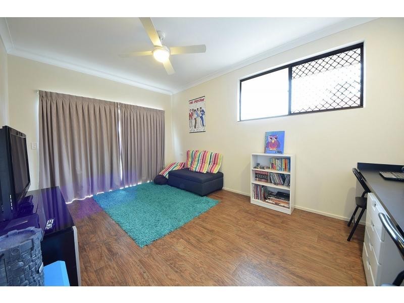 7 Carib Court, Burleigh Waters QLD 4220
