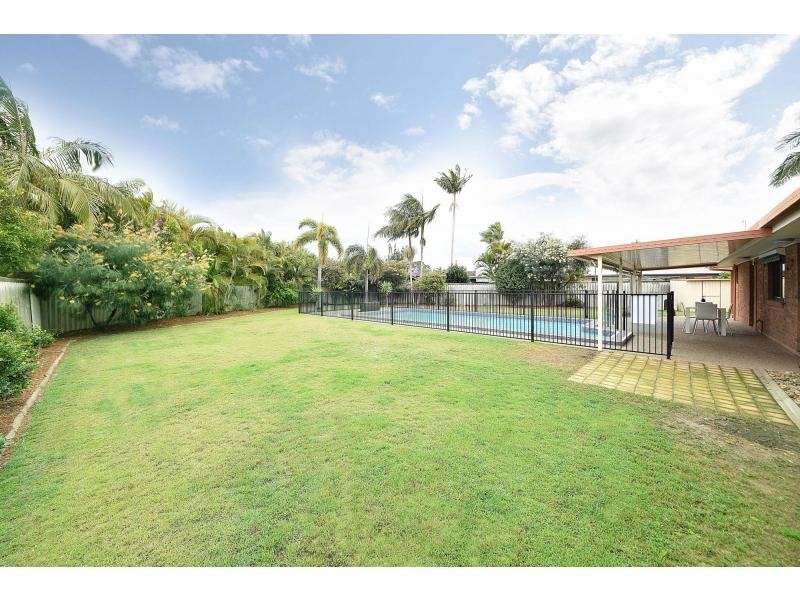 7 Carib Court, Burleigh Waters QLD 4220