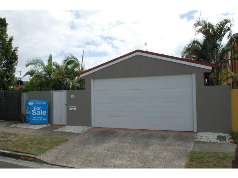 53 Chainey Avenue, Miami QLD 4220