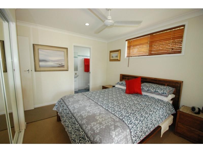 53 Chainey Avenue, Miami QLD 4220