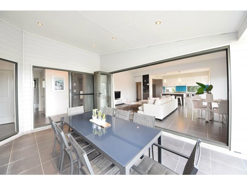 30 Galley Road, Hope Island QLD 4212