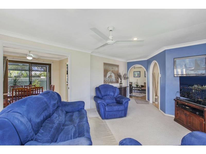 146 Christine Avenue, Burleigh Waters QLD 4220