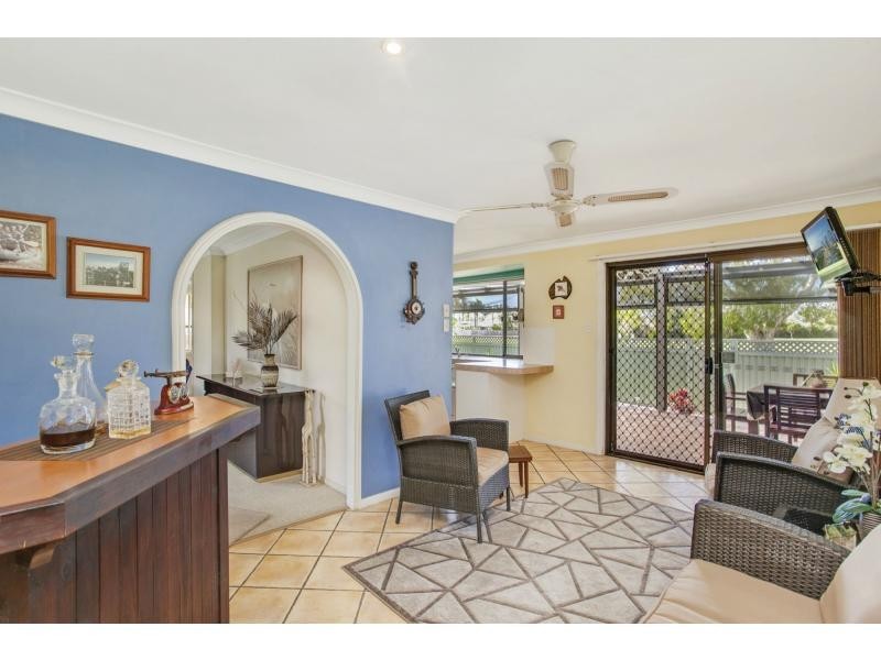 146 Christine Avenue, Burleigh Waters QLD 4220