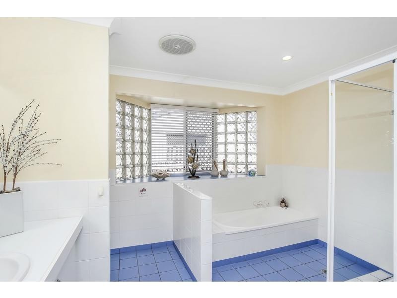 146 Christine Avenue, Burleigh Waters QLD 4220