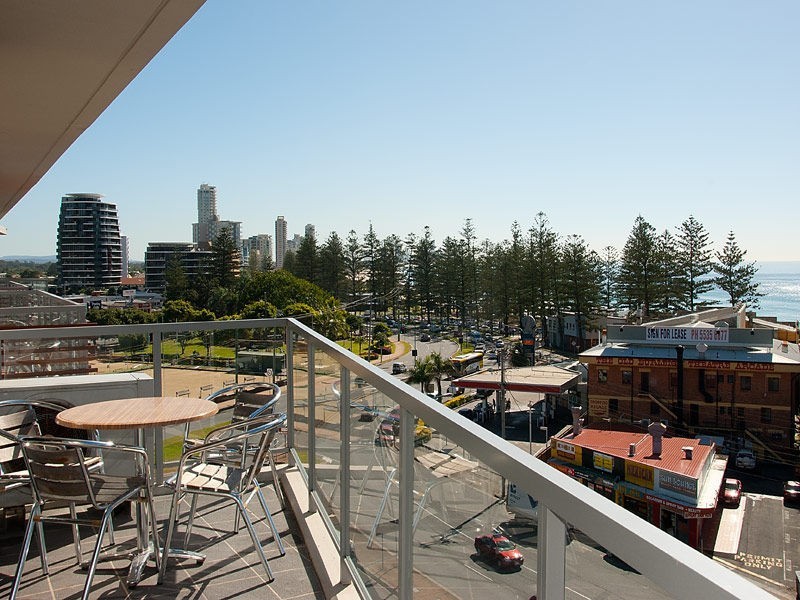 1103/1 Ocean Street, Burleigh Heads QLD 4220