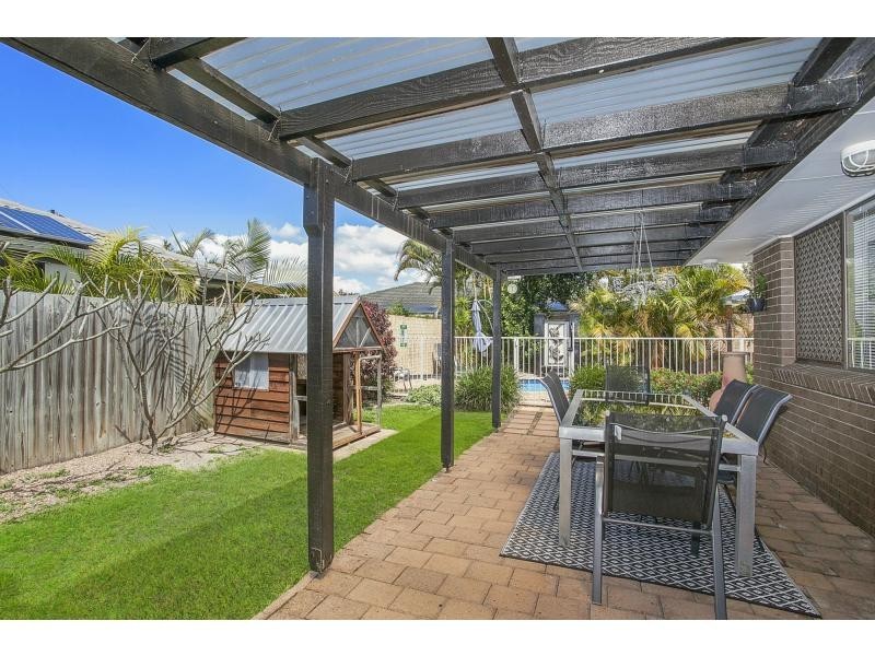 10 Grebe Place, Burleigh Waters QLD 4220